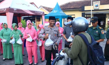 Polisi-Hadirkan-Dapur-SAE-Ramadhan-Selama-Bulan-Puasa-di-Ngawi