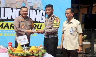 Tingkatkan-Pelayanan-Publik,-Kapolres-Pasuruan-Resmikan-Samsat-Smart-Thru