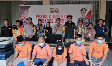 Polres-Jember-Berhasil-Ungkap-Pemalsuan-Dokumen-Lintas-Provinsi,-Lima-Pelaku-Diamankan