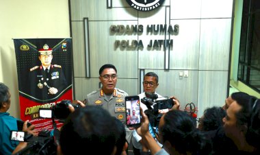 Polda-Jatim-Kembalikan-Buku-Sitaan-yang-Tidak-Terkait-dengan-Tindak-Pidana